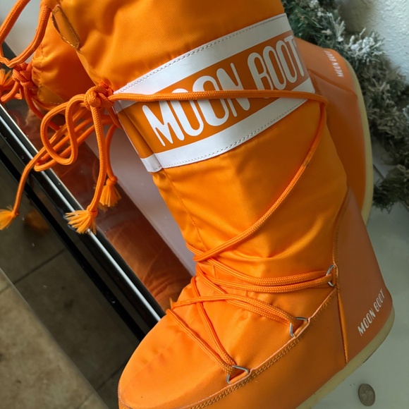 Moon Boot Orange Winter Boots - Picture 3 of 5